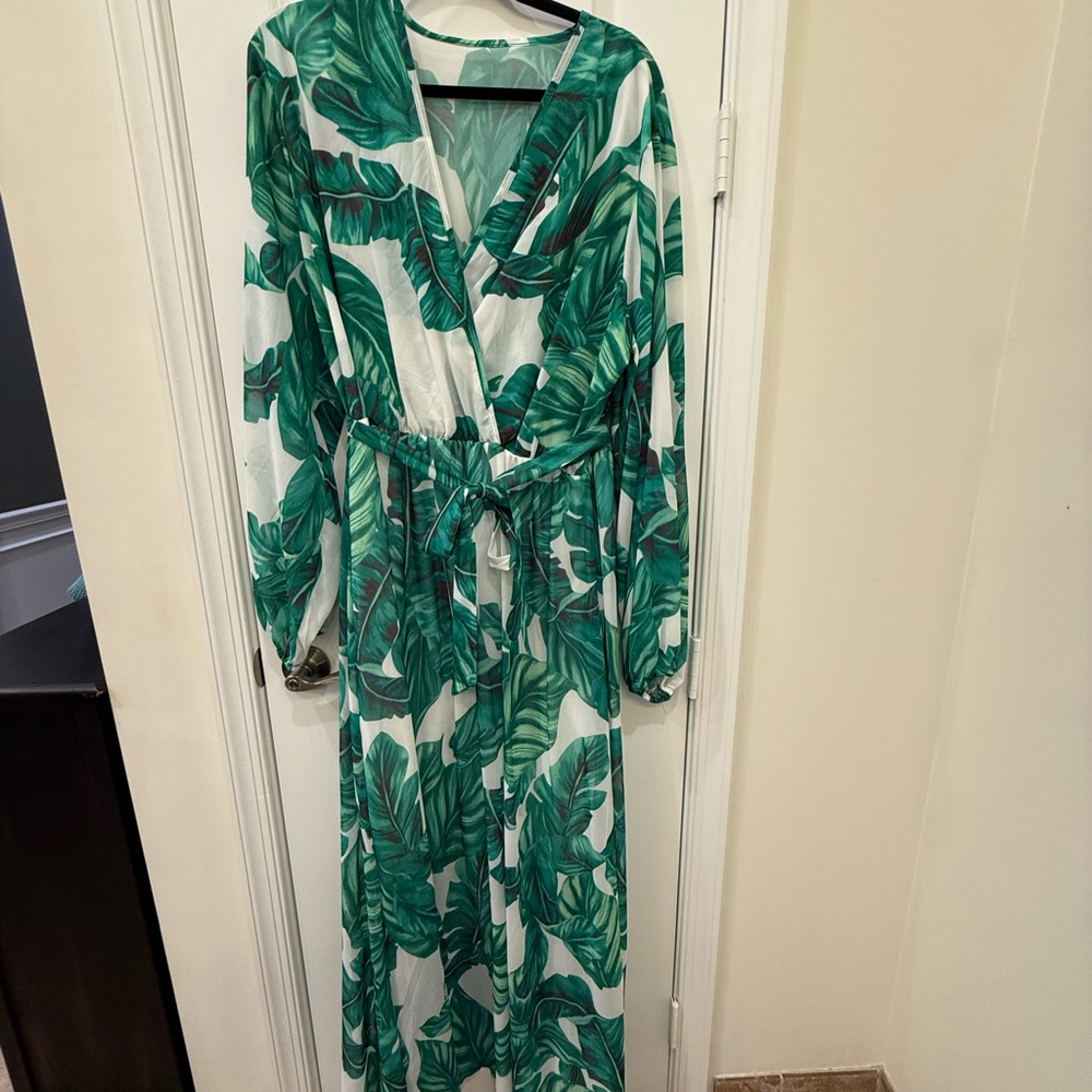 Amazon Essentials Green Leaf Print Maxi Dress